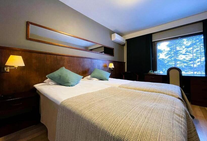 Superior room with lake view, Herttua Hotel And Spa