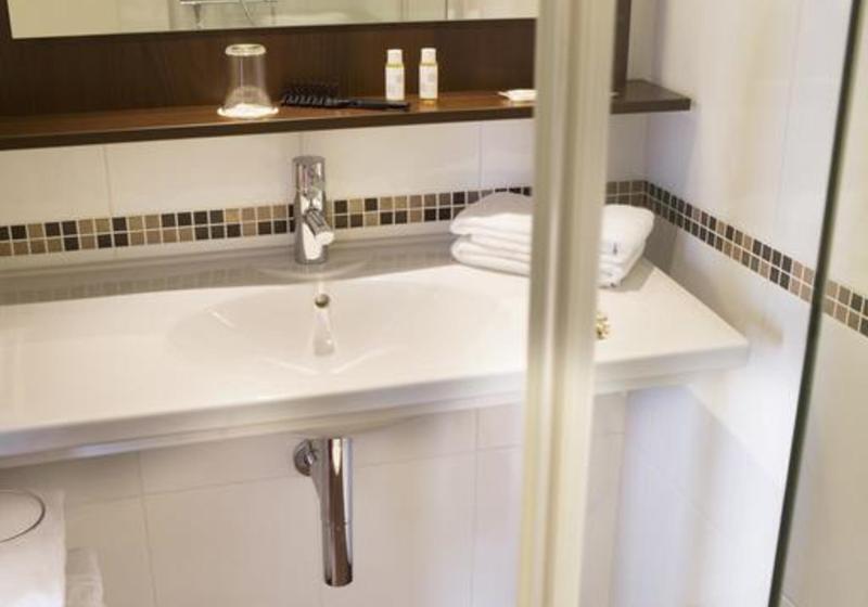 スタンダードルーム, Acropole