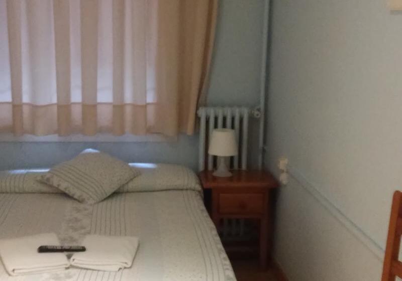 プレステージルーム, Acropole