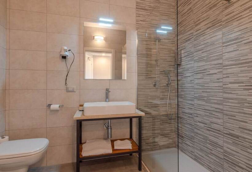 غرفة قياسية مزوَّدة بتراس, Bahia