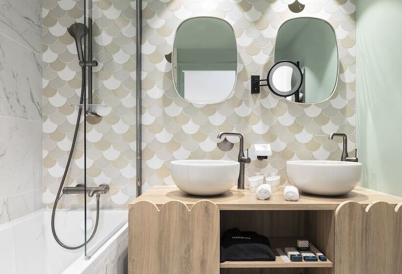 חדר סטנדרט נוף לאגם, Black Bass