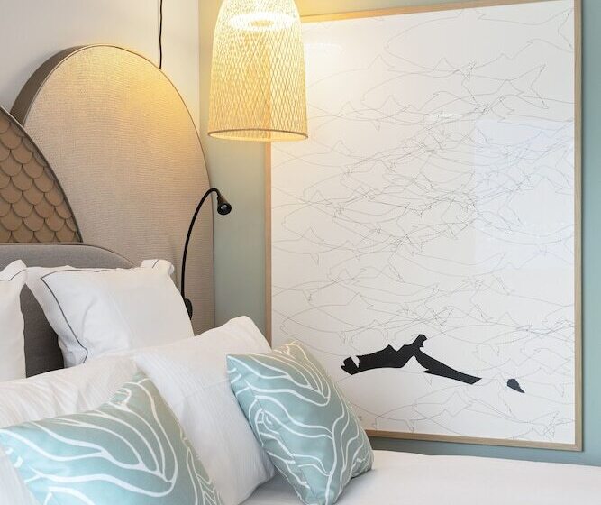Quarto Estandar Vista Lago, Black Bass
