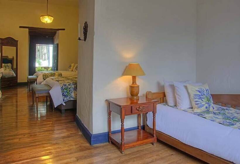 수피리어 트리플 룸, Hostería Hacienda Pinsaqui