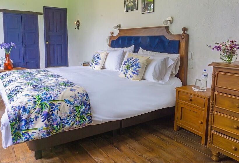 غرفة قياسية, Hostería Hacienda Pinsaqui