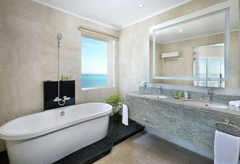 سوییت, Hilton Hurghada Plaza