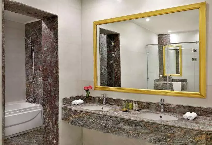 سوییت, Hilton Hurghada Plaza