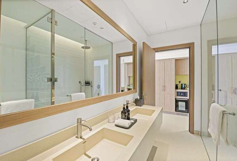 اتاق استاندارد با تخت بزرگ, Hilton Hurghada Plaza