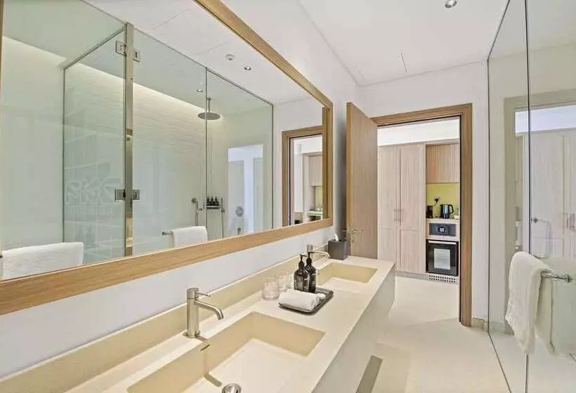 اتاق استاندارد با تخت بزرگ, Hilton Hurghada Plaza