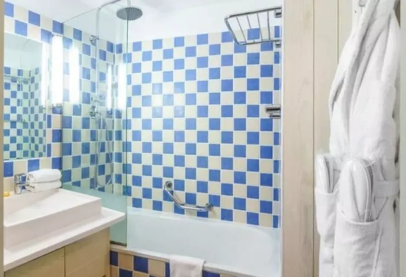 اتاق استاندارد با چشم‌انداز, Sowell Hotels Le Beach