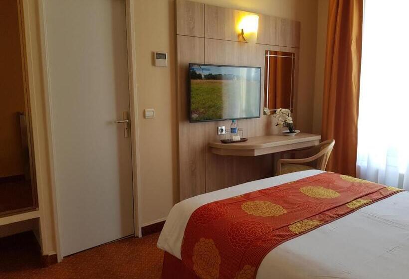 スタンダードルーム, Champerret Elysees