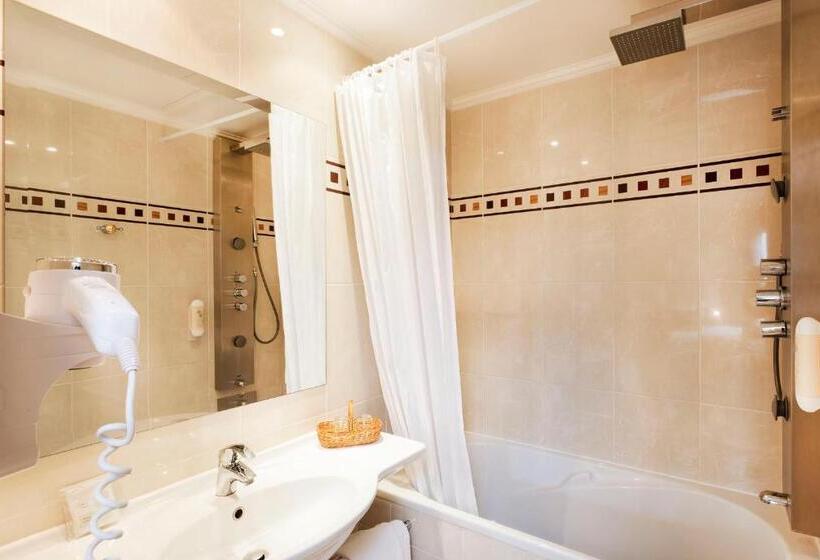 اتاق سوپریور, Champerret Elysees