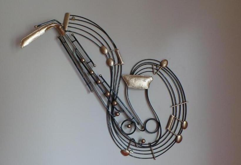 スーペリアールーム, Champerret Elysees