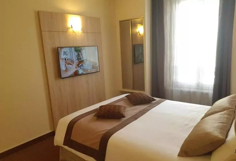 スーペリアールーム, Champerret Elysees