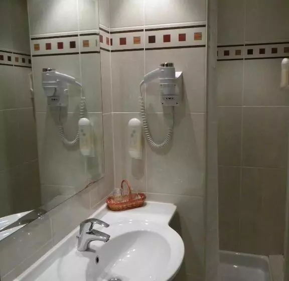 クラシックルーム, Champerret Elysees