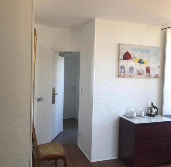 수피리어 룸, Elizabeth   Intra Muros