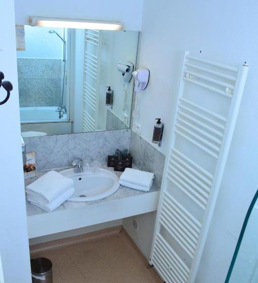 수피리어 트리플 룸, Elizabeth   Intra Muros