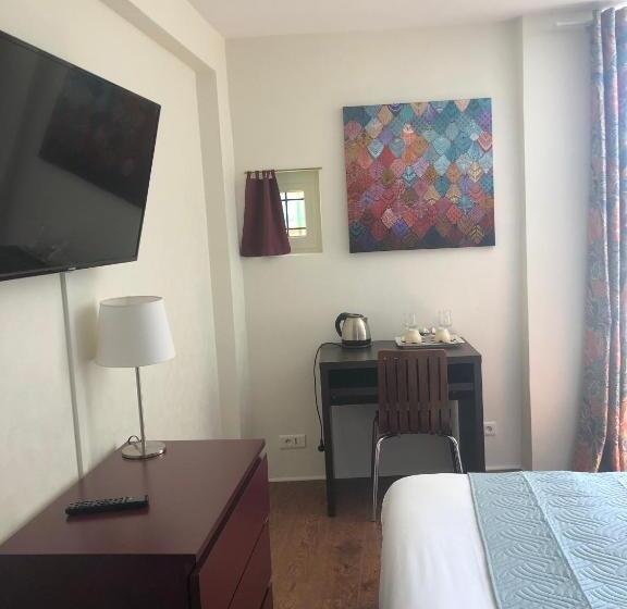 수피리어 트리플 룸, Elizabeth   Intra Muros