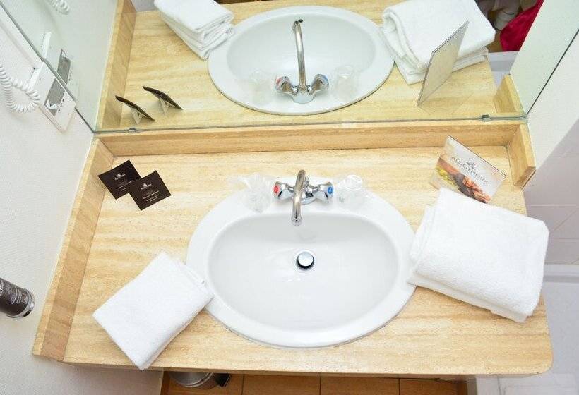 클래식 룸, Elizabeth   Intra Muros