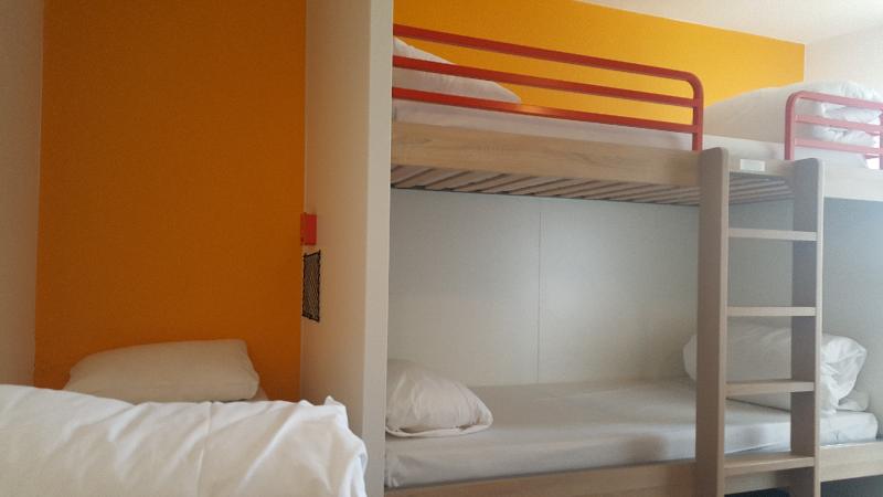 חדר סטנדרט לשלושה, F1 Cergy