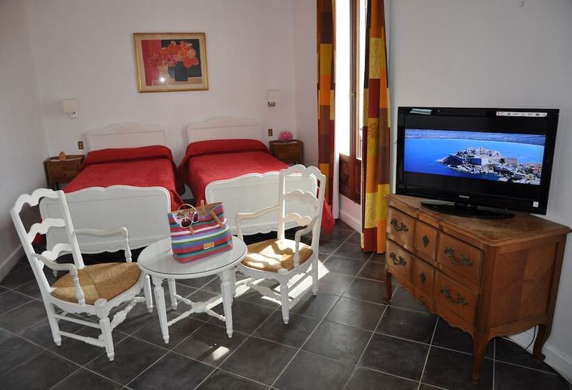 اتاق خانوادگی, Grand