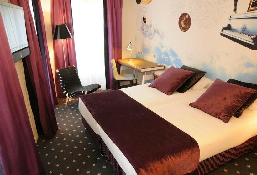 クラシックルーム, Du Triangle D Or