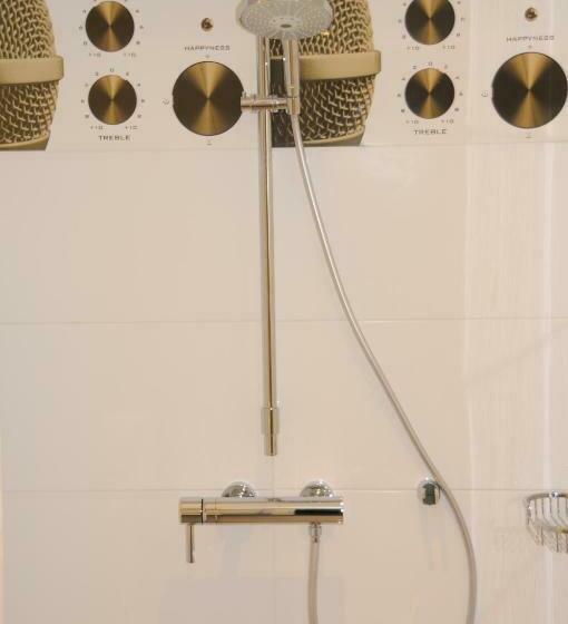 スーペリアールーム, Du Triangle D Or