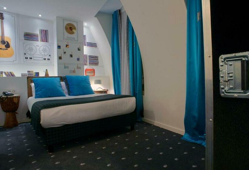 デラックスルーム, Du Triangle D Or