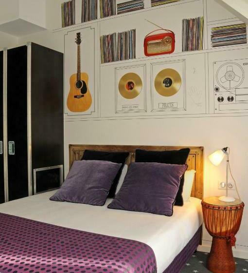 デラックスルーム, Du Triangle D Or