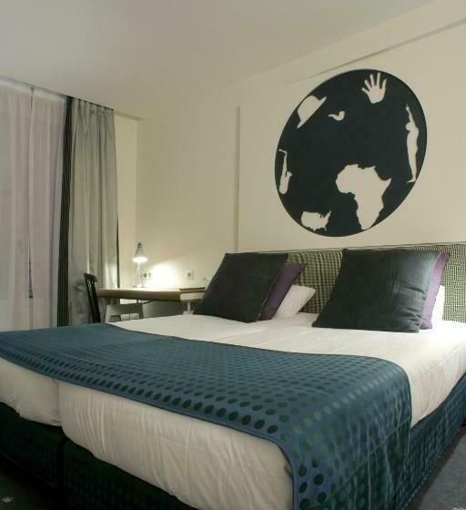 デラックスルーム, Du Triangle D Or