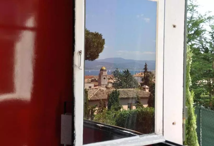 Rahat Oda, Hôtel Ermitage