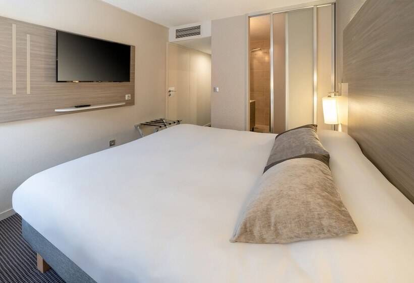 家庭间, Best Western Voiron Centre