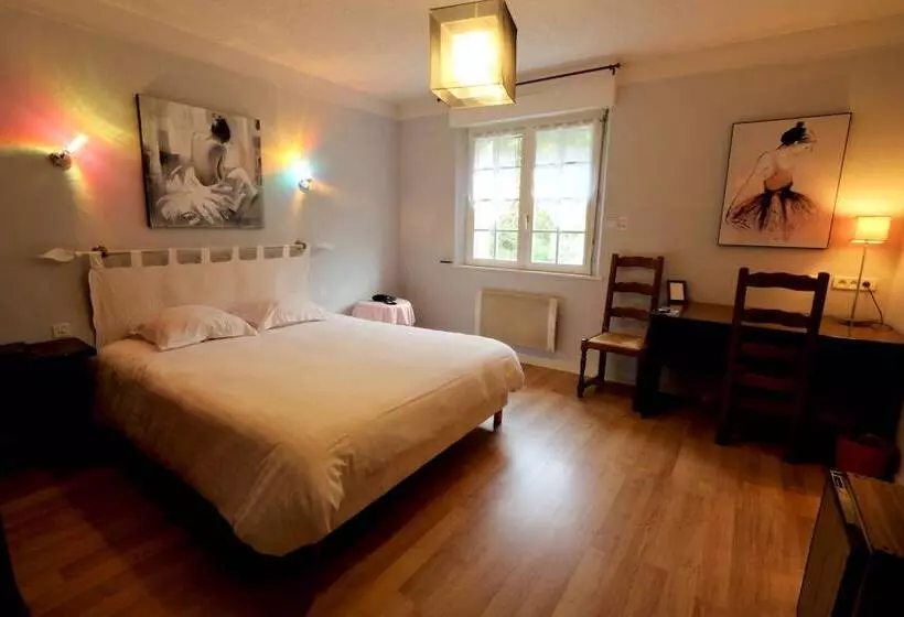 اتاق راحتی, Logis Hotel De La Corniche