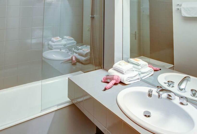 스탠다드 트리플 룸, Altos Hotel & Spa