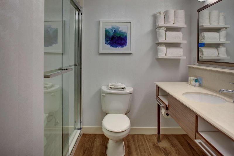 Номер Стандарт Трехместный, Campanile Lille Nord  Wasquehal