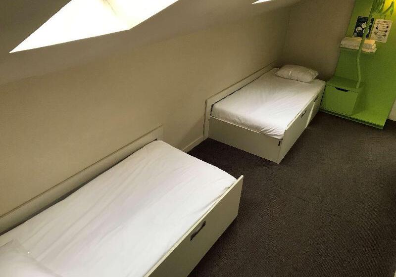 Номер Стандарт, Campanile Lille Nord  Wasquehal