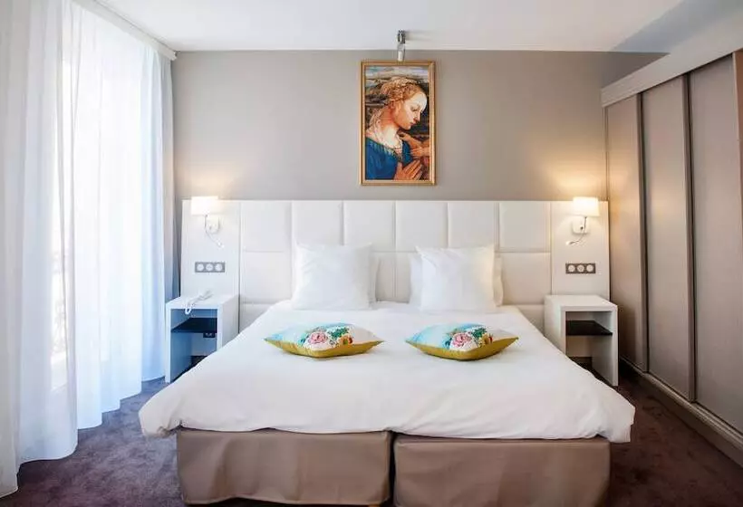 Superior-huone, Grand Hôtel Gallia & Londres Spa