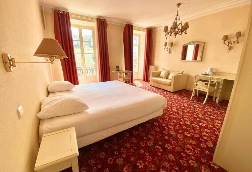 Номер Deluxe, Le Roncevaux