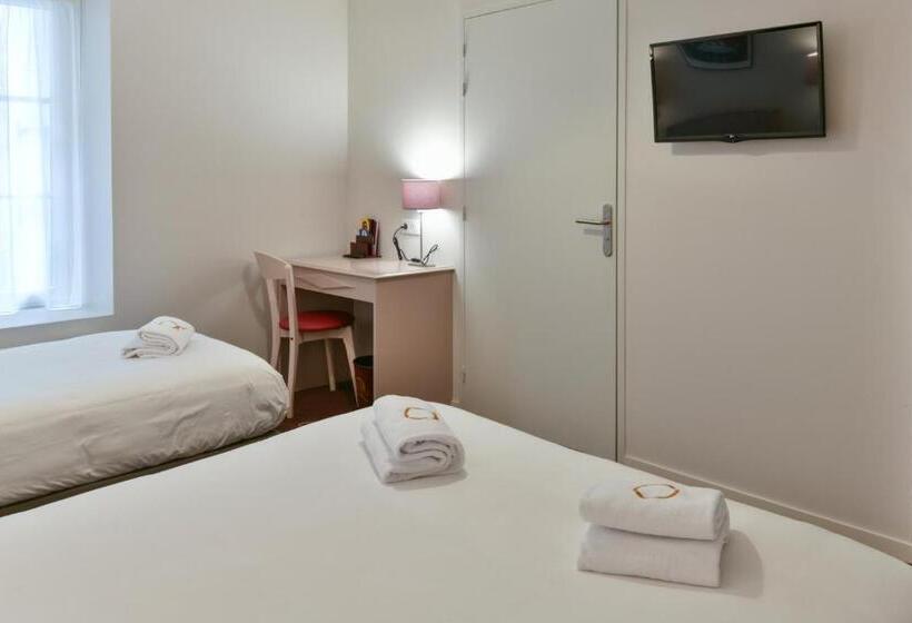 غرفة قياسية ثلاثية, Le Roncevaux