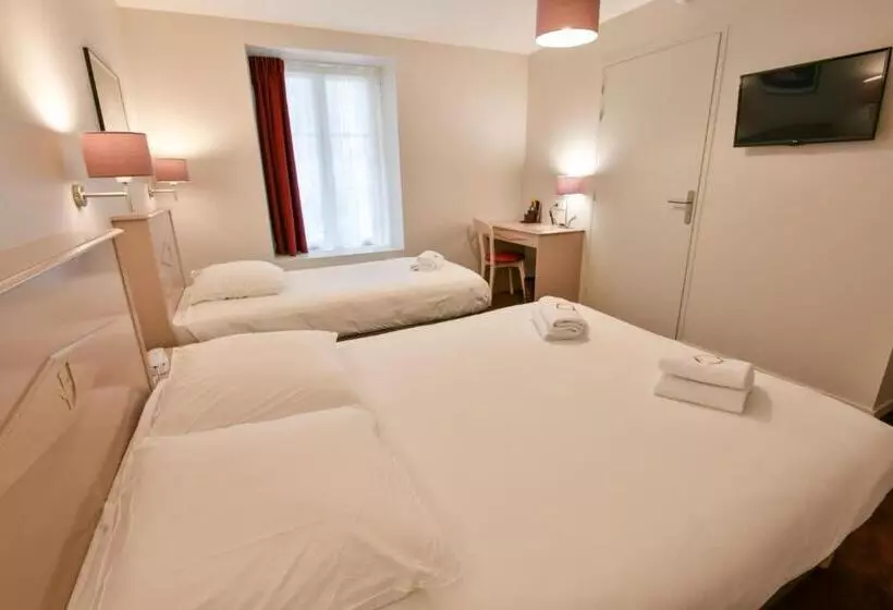 اتاق استاندارد سه نفره, Le Roncevaux