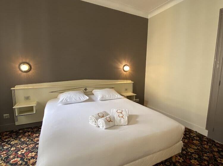 غرفة قياسية, Le Roncevaux