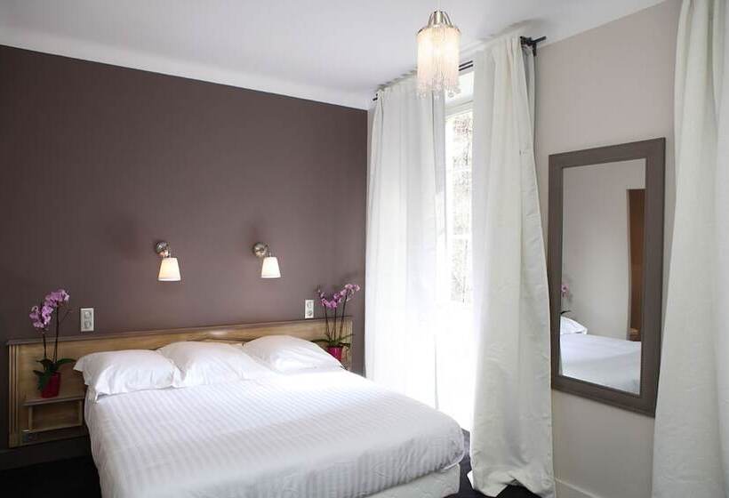 غرفة قياسية, Le Roncevaux