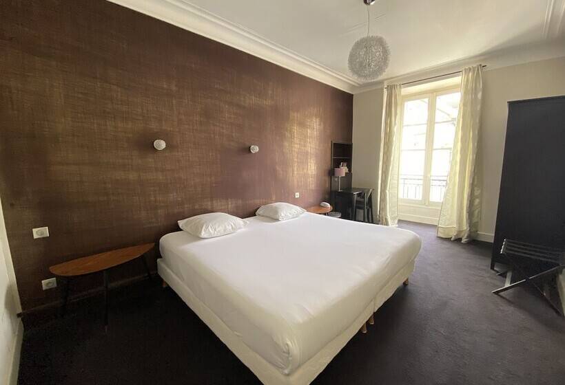 غرفة ديلوكس, Le Roncevaux