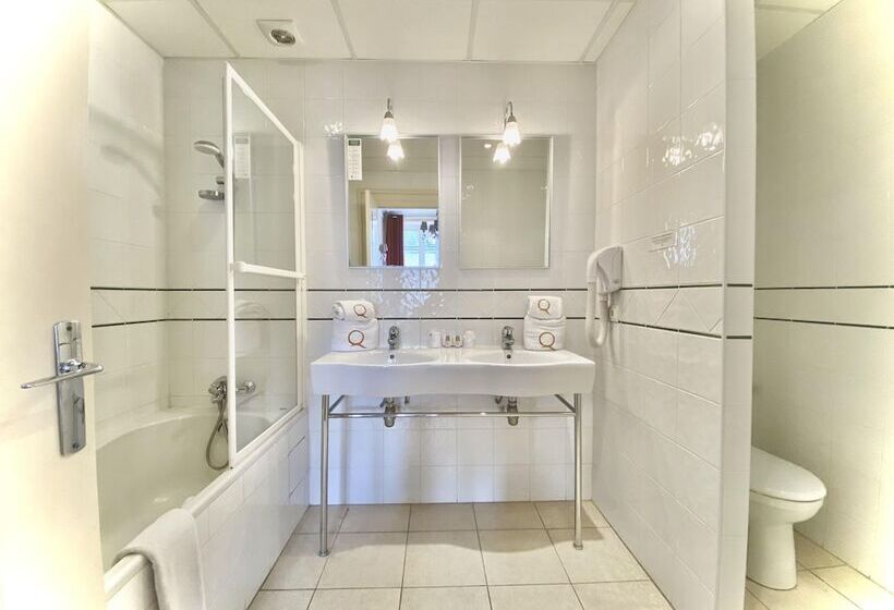 غرفة ديلوكس, Le Roncevaux