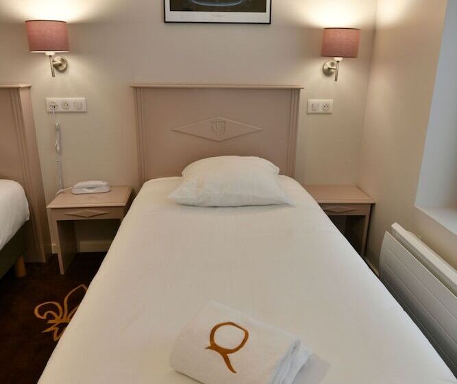 غرفة قياسية, Le Roncevaux