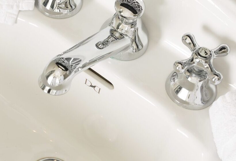 اتاق سوپریور, Les Dames Du Pantheon