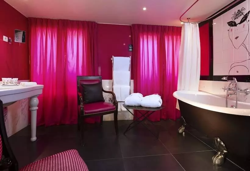 Suite, Les Dames Du Pantheon