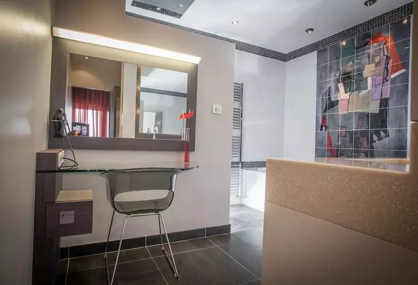 Suite, & Spa Vatel