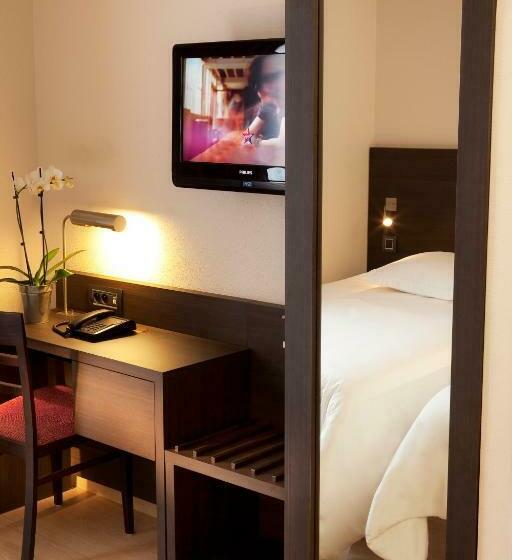 Номер Комфорт, Escale Oceania Aixenprovence
