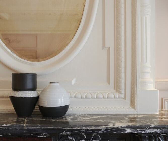 Chambre Executive, Grand Powers