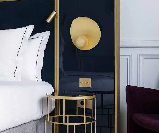 Executive Kamer, Grand Powers